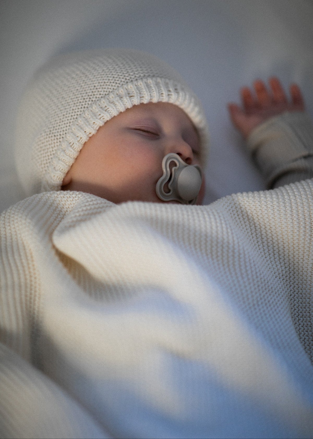 MiniLuna babyfilt och mössa i ekologisk bomull