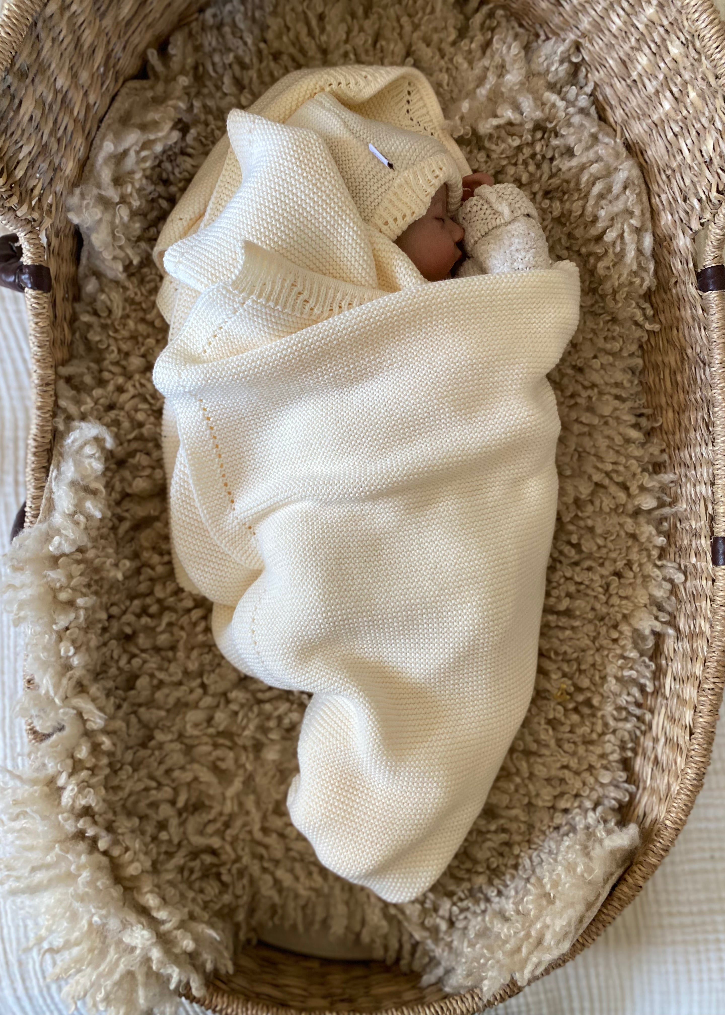 MiniLuna babyfilt och mössa i ekologisk bomull
